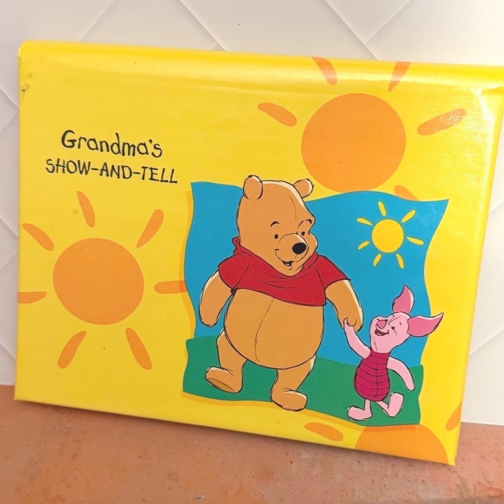 Hallmark Disney Winnie the Pooh Grandma's Show-and-Tell Photo Album BBA3605